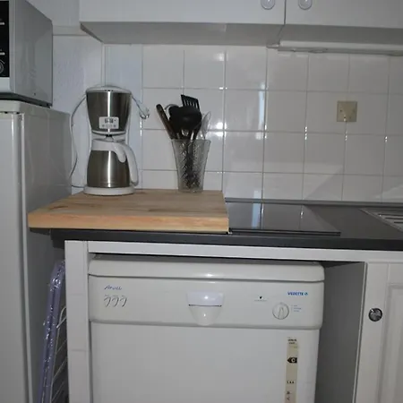 Apartamento T2 Au Lavandou, Acces Plage, Climatisation, Parking, Pour 4 Personnes - Fr-1-803-62