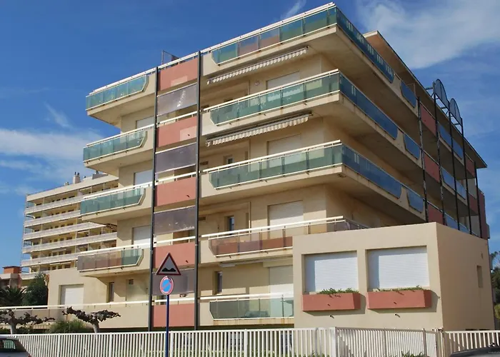 Apartamento T2 Au Lavandou, Acces Plage, Climatisation, Parking, Pour 4 Personnes - Fr-1-803-62 Le Lavandou